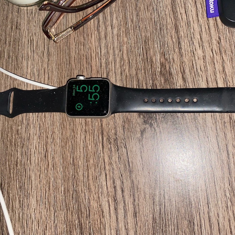 Used Apple Watch Series 3- 38mm